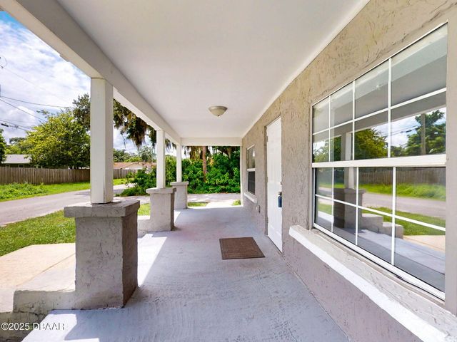 1103 Washington Street, New Smyrna Beach, FL 32168