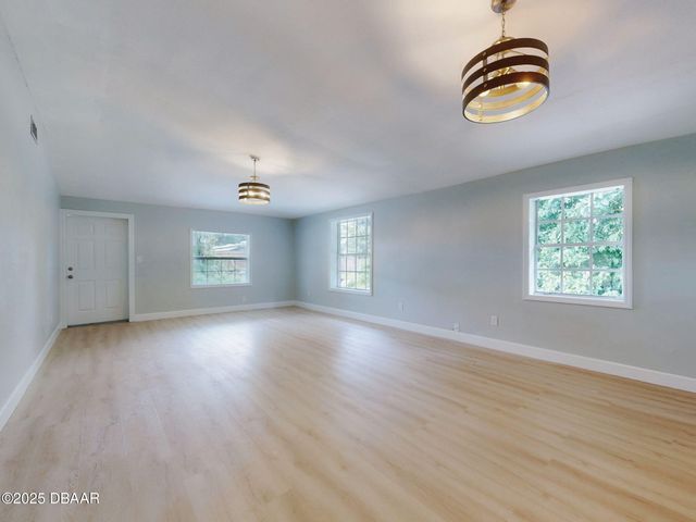 1103 Washington Street, New Smyrna Beach, FL 32168