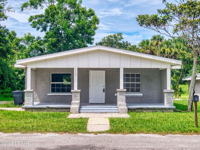 1103 Washington Street, New Smyrna Beach, FL 32168