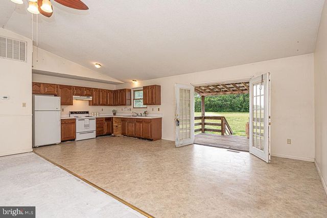 34863 RAILROAD AVE, Pittsville, MD 21850