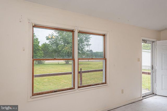 34863 RAILROAD AVE, Pittsville, MD 21850