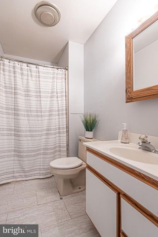 34863 RAILROAD AVE, Pittsville, MD 21850