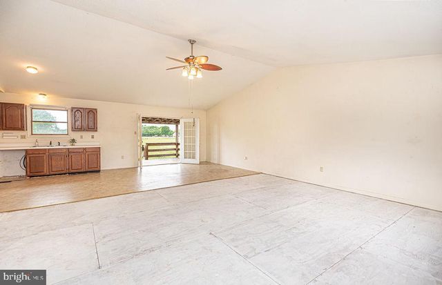 34863 RAILROAD AVE, Pittsville, MD 21850