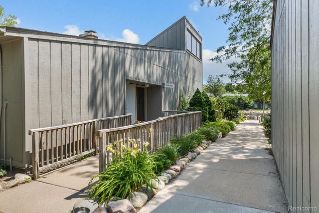 3123 Lake Haven, Ann Arbor, MI 48105