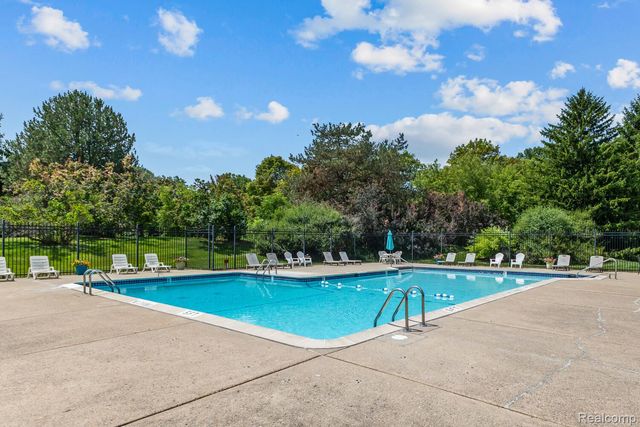 3123 Lake Haven, Ann Arbor, MI 48105