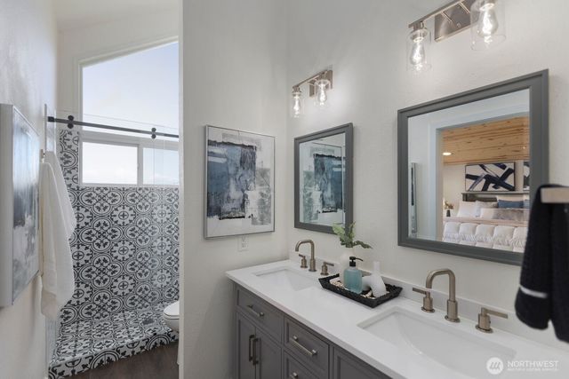13711 Kenwanda Drive, Snohomish, WA 98296