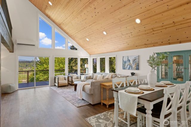 13711 Kenwanda Drive, Snohomish, WA 98296