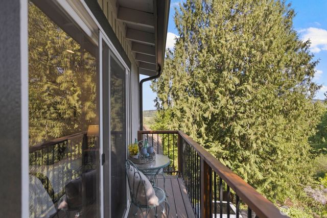 13711 Kenwanda Drive, Snohomish, WA 98296