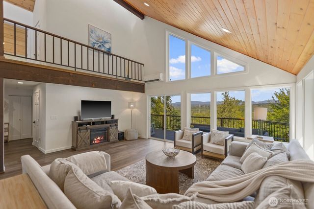 13711 Kenwanda Drive, Snohomish, WA 98296