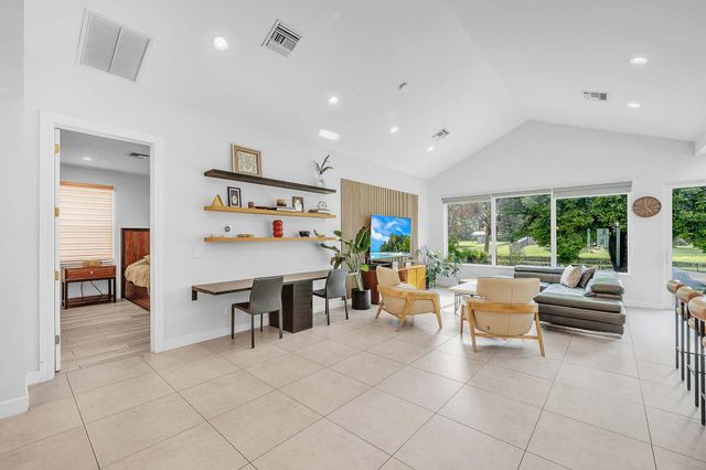 19515 Carolina Circle, Boca Raton, FL 33434