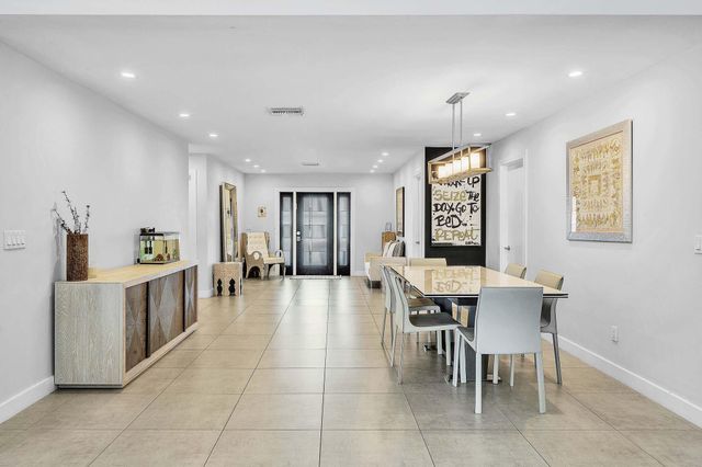 19515 Carolina Circle, Boca Raton, FL 33434