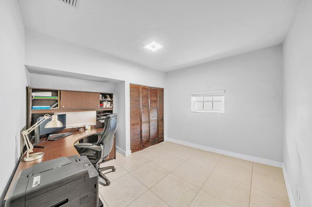 19515 Carolina Circle, Boca Raton, FL 33434