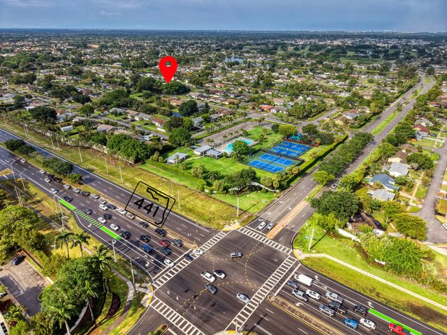 19515 Carolina Circle, Boca Raton, FL 33434
