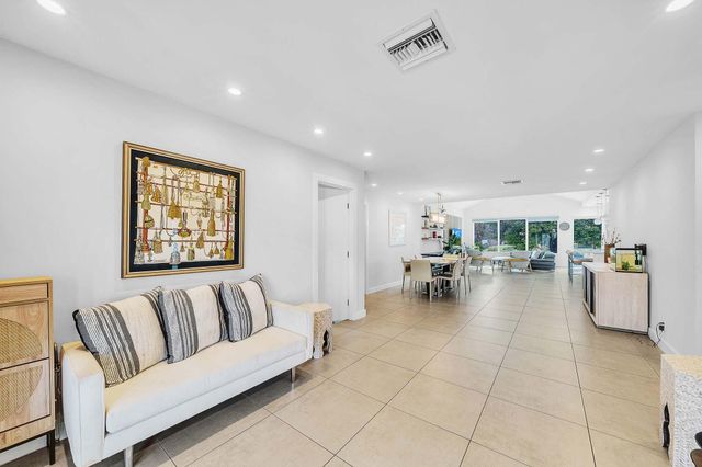 19515 Carolina Circle, Boca Raton, FL 33434