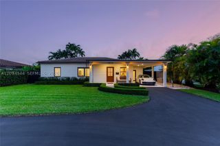 7510 SW 32nd St, Miami, FL 33155