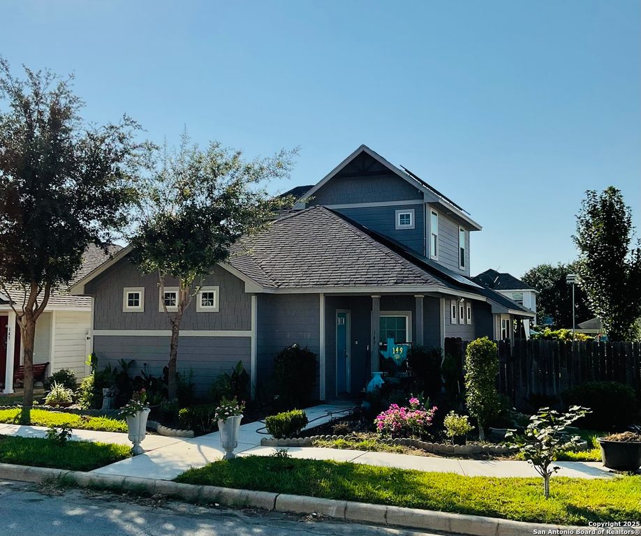 149 Lark Hill, Floresville, TX 78114