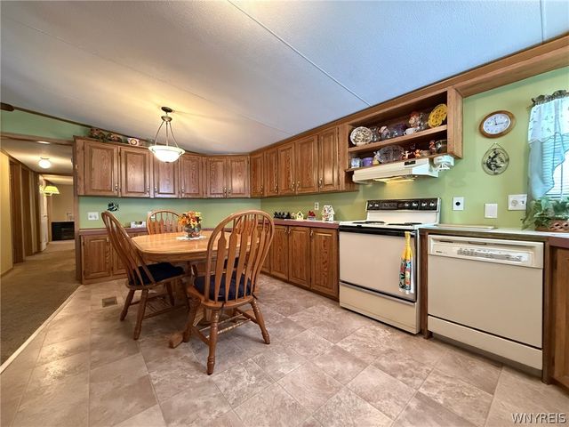 343 Applewood Drive, Lockport Town, NY 14094