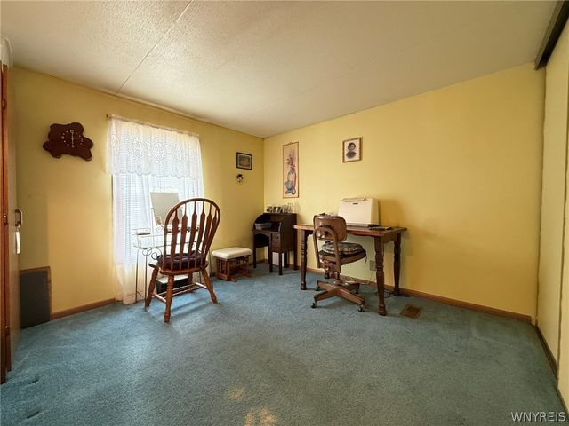 343 Applewood Drive, Lockport Town, NY 14094