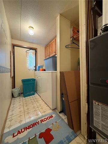 343 Applewood Drive, Lockport Town, NY 14094