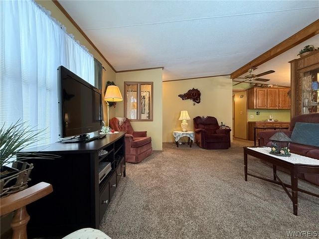 343 Applewood Drive, Lockport Town, NY 14094