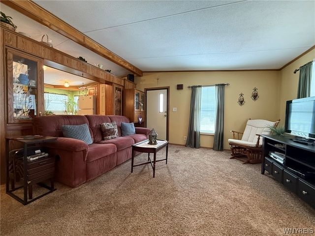 343 Applewood Drive, Lockport Town, NY 14094