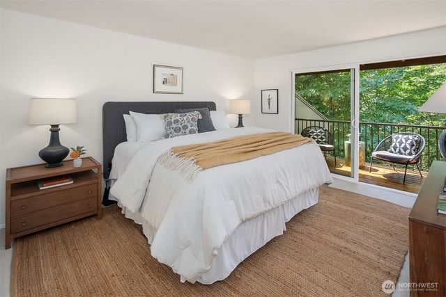 15 168th Avenue NE, Bellevue, WA 98008