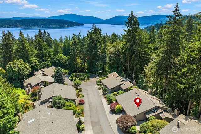 15 168th Avenue NE, Bellevue, WA 98008