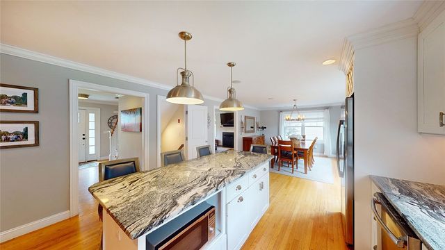 85 Cyrus Court, South Kingstown, RI 02892