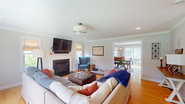 85 Cyrus Court, South Kingstown, RI 02892