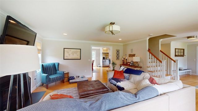 85 Cyrus Court, South Kingstown, RI 02892