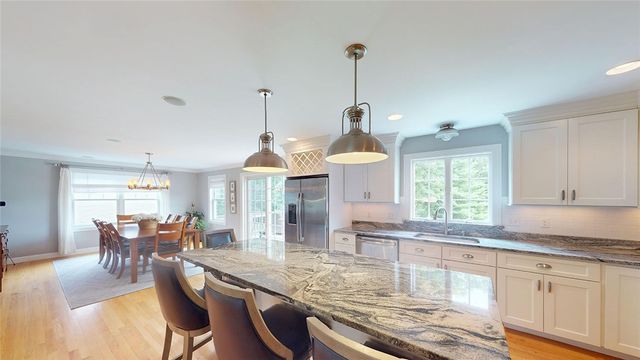 85 Cyrus Court, South Kingstown, RI 02892