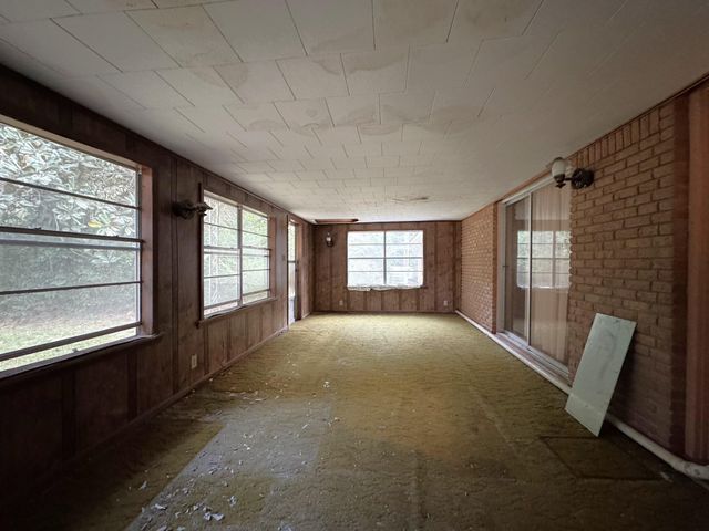 5450 Fm 3065, Colmesneil, TX 75938