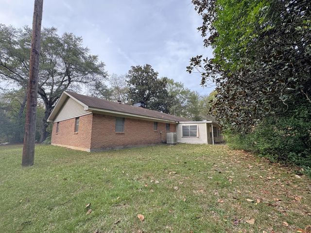 5450 Fm 3065, Colmesneil, TX 75938