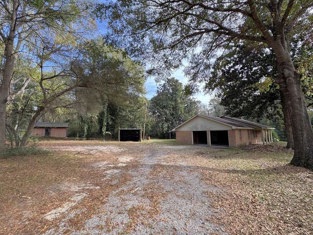 5450 Fm 3065, Colmesneil, TX 75938