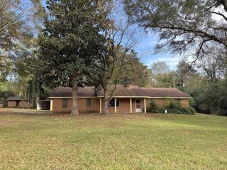 5450 Fm 3065, Colmesneil, TX 75938