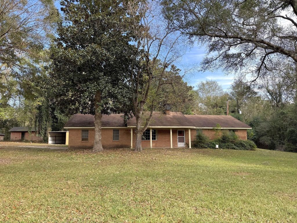 5450 Fm 3065, Colmesneil, TX 75938