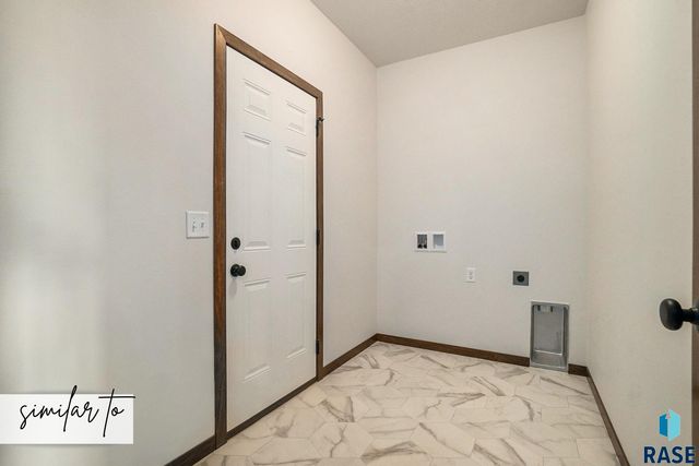 5717 E Marley Pl Place, Sioux Falls, SD 57108