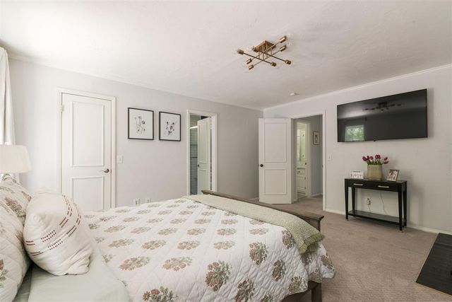 10933 Maple Grove, Oklahoma City, OK 73120