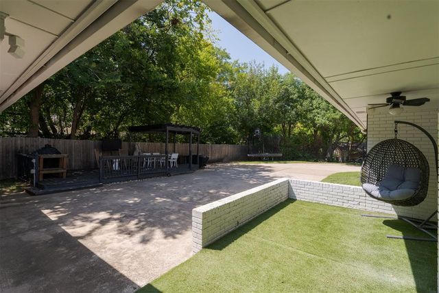 10933 Maple Grove, Oklahoma City, OK 73120