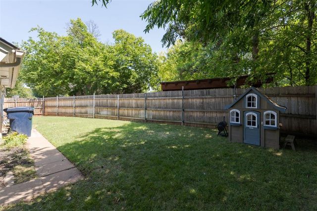10933 Maple Grove, Oklahoma City, OK 73120
