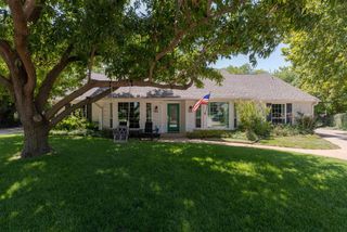 10933 Maple Grove, Oklahoma City, OK 73120