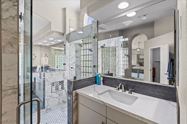 1805 Corta Bella Drive, Las Vegas, NV 89134