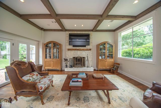 1105 Cardinal Road, Jonesboro, AR 72401