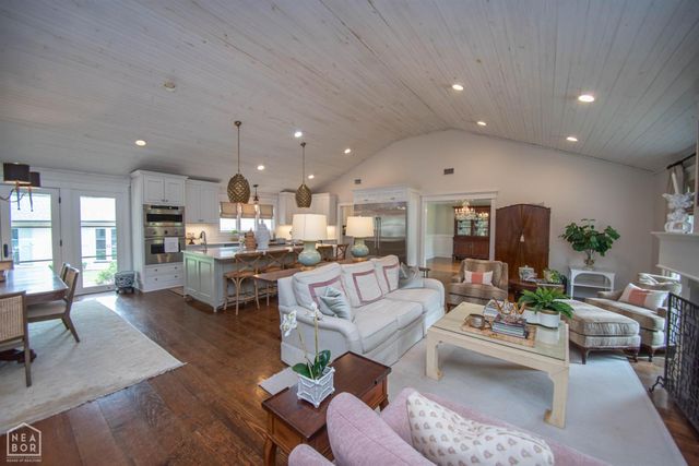 1105 Cardinal Road, Jonesboro, AR 72401