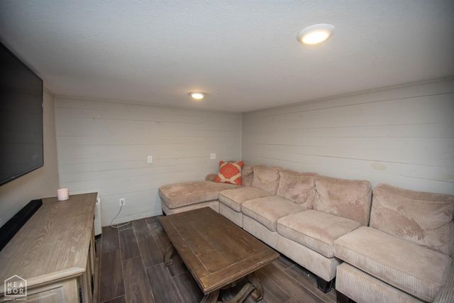 1105 Cardinal Road, Jonesboro, AR 72401