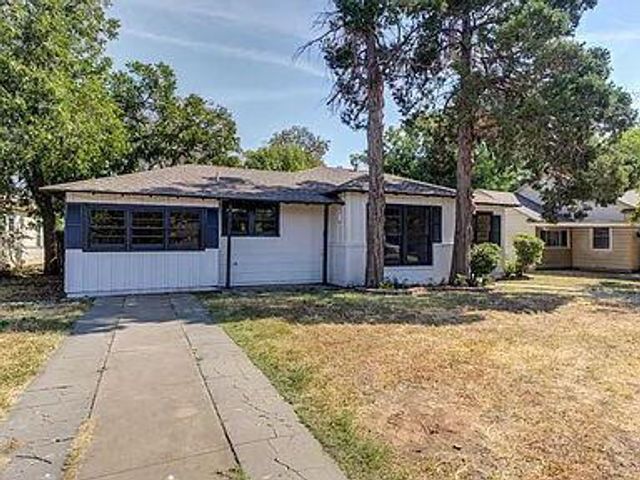 2716 29th Street, Lubbock, TX 79410