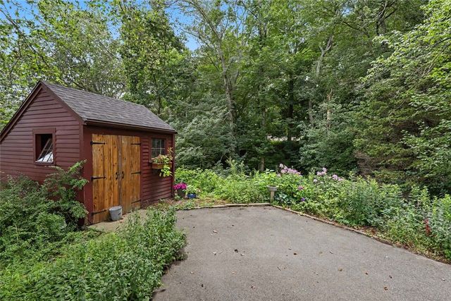 1475 Somerset Avenue, Dighton, MA 02715