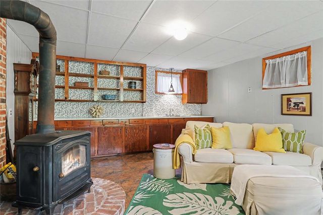 1475 Somerset Avenue, Dighton, MA 02715