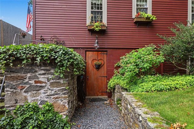 1475 Somerset Avenue, Dighton, MA 02715