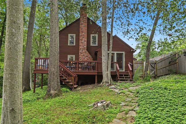 1475 Somerset Avenue, Dighton, MA 02715
